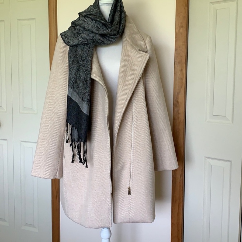 Cream trench coat by LOFT size XL - Picture 6 of 8